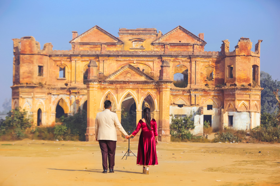 A pre wedding shoot done at Ludhiana's best location